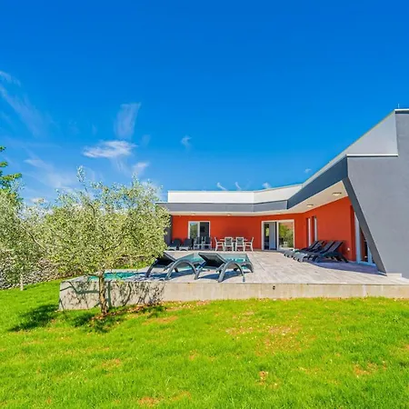 Villa Lm